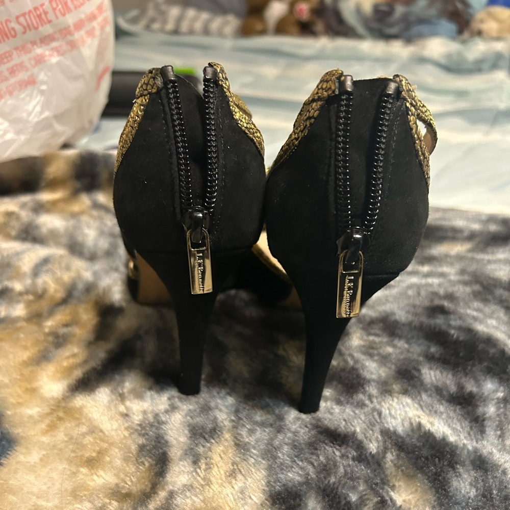 Heels - Picture 3 of 6